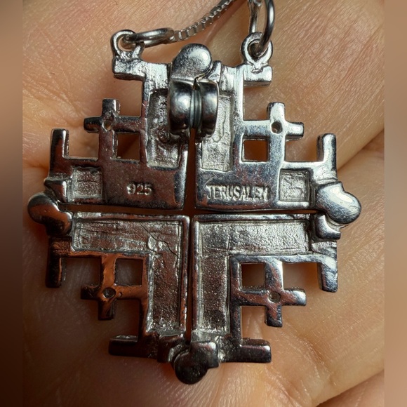 Silver Jerusalem Cross that opens to necklace - Picture 11 of 15